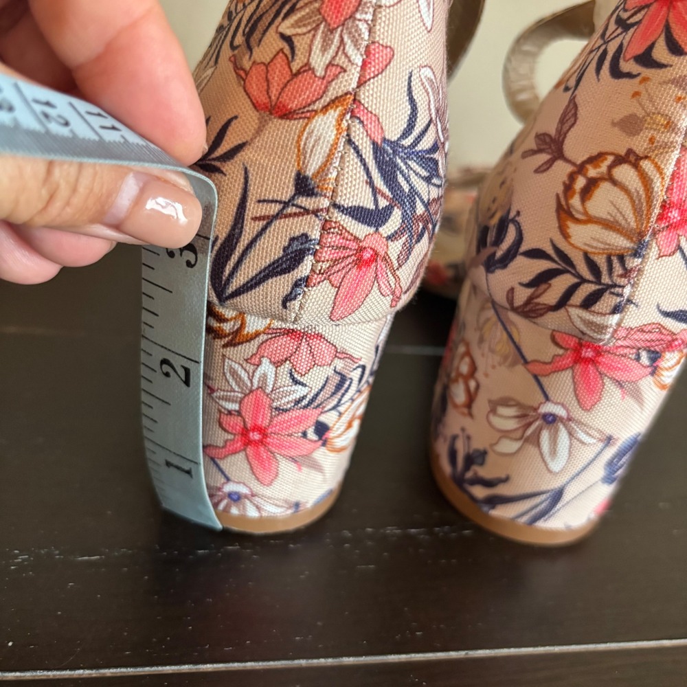 SERRA | Floral Block Heels | Ankle Strap | Sandal | Women's Size 7 - Picture 7 of 10